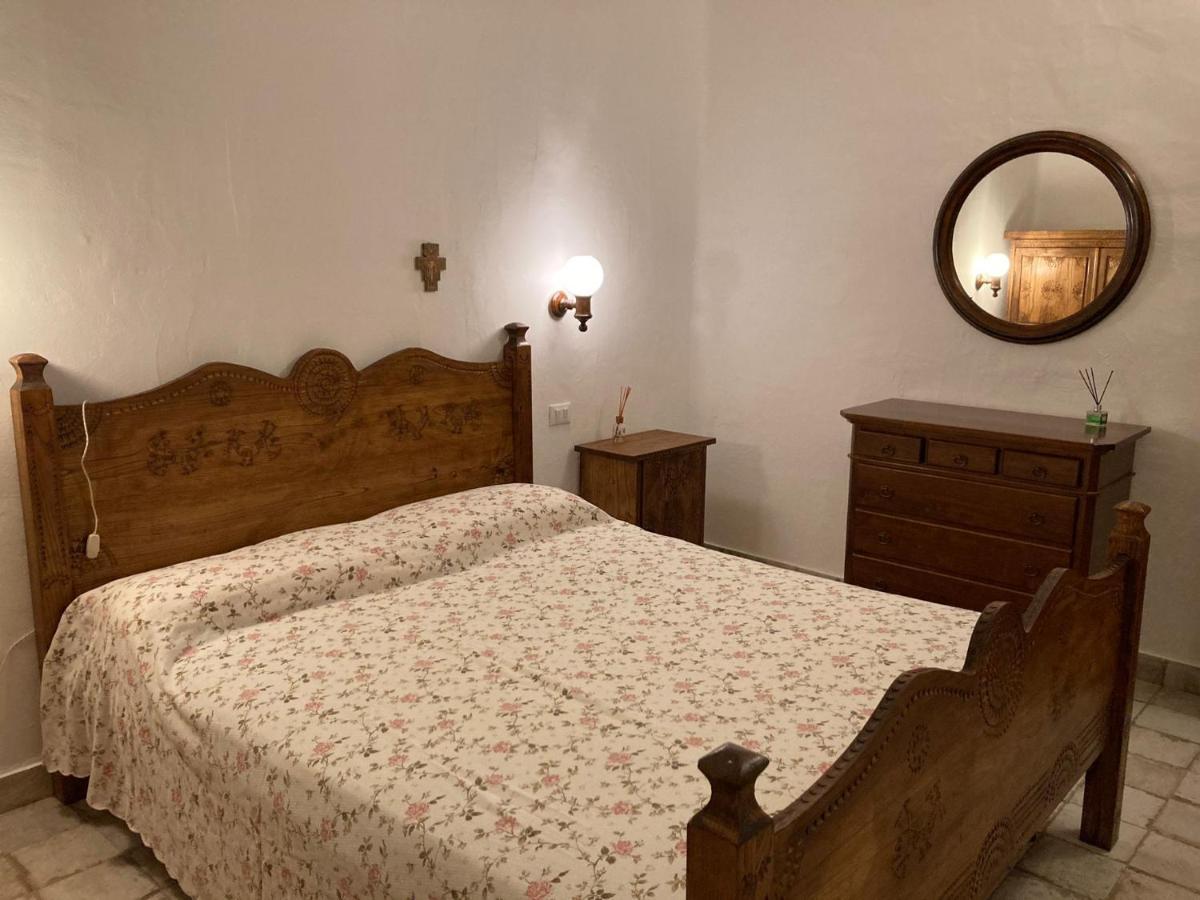 Villa Serena Porto Columbu - Perd'E Sali Zewnętrze zdjęcie